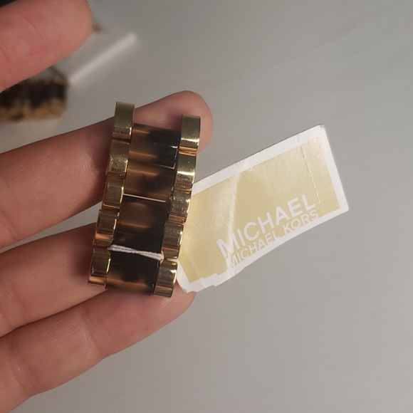 Michael kors watch/bracelet/necklace/charger - Picture 5 of 8